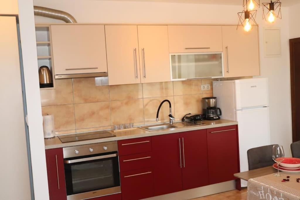 Apartments Kikaso - Near Mall Of Split, Free Parking Ngoại thất bức ảnh
